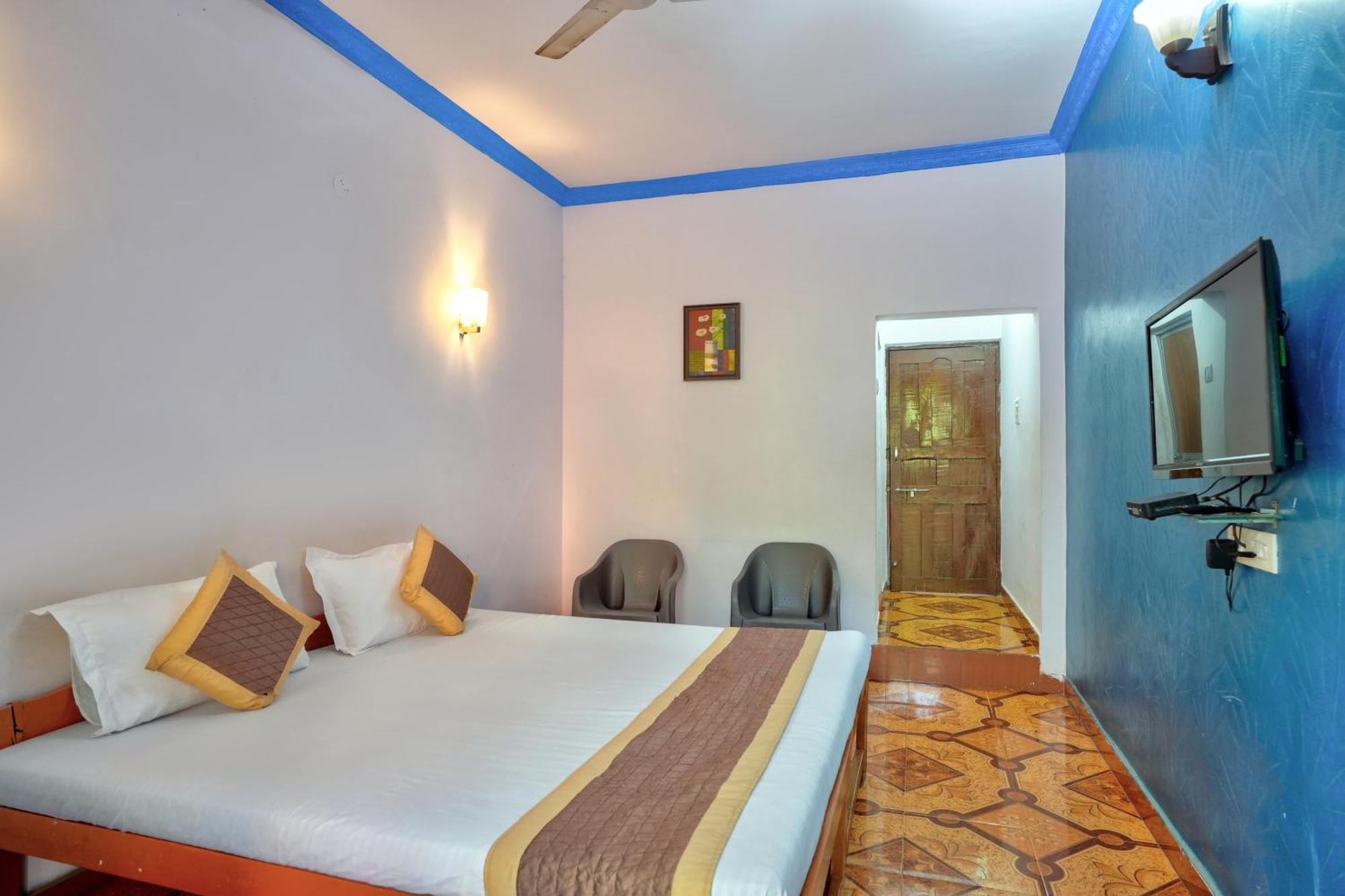 Om Sai Guest House Calangute Extérieur photo